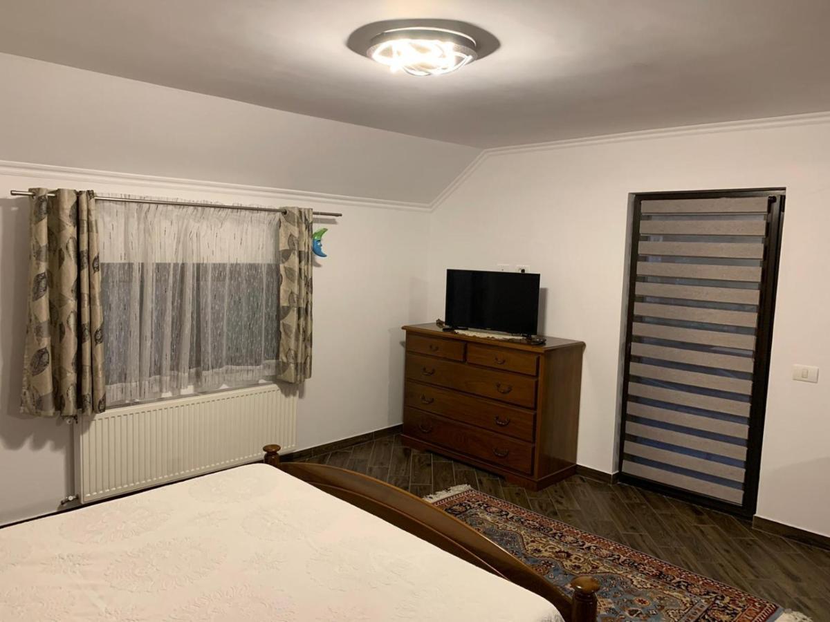 Vila Ella Vila Căpăţîneni-Ungureni Exterior foto